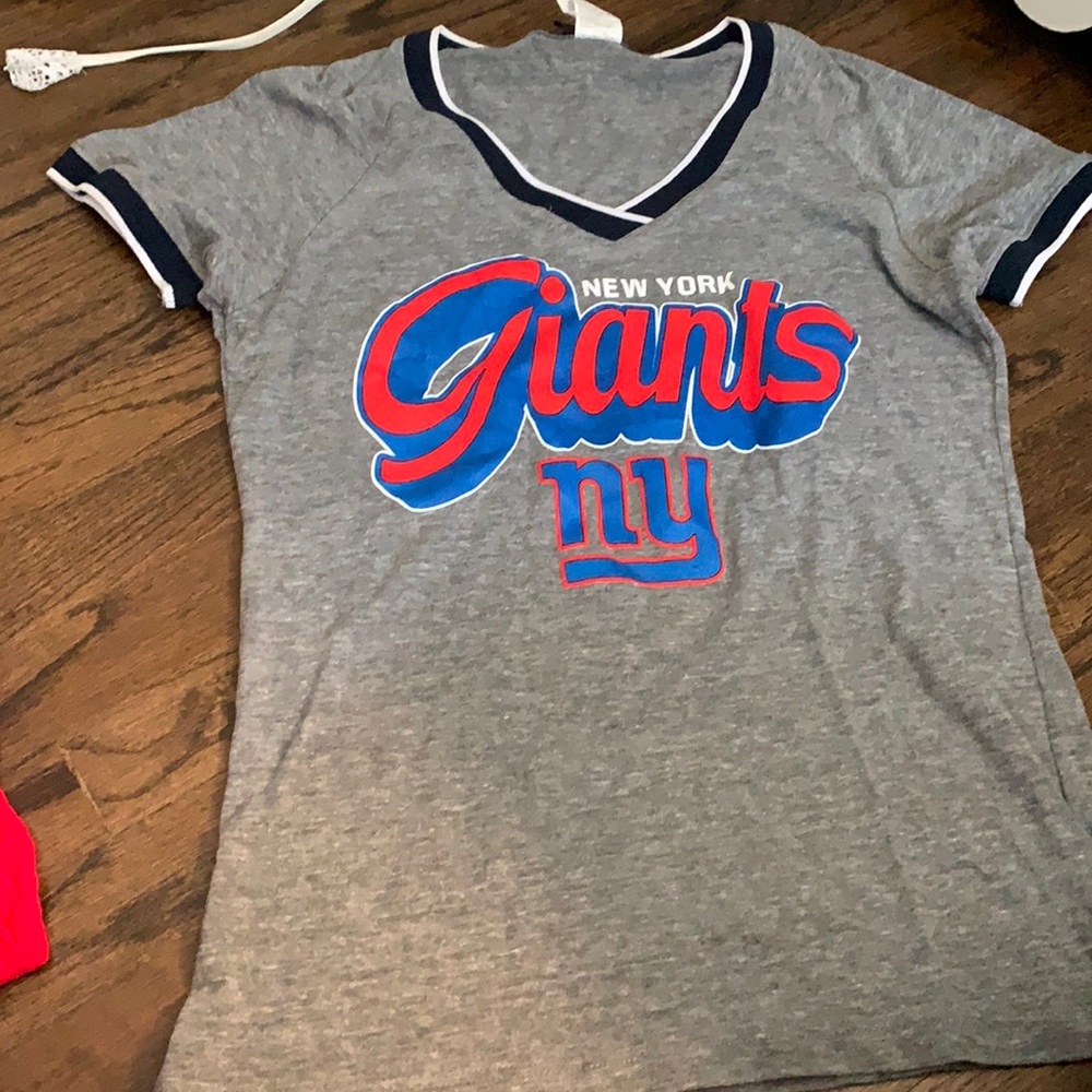 NY Giants Grey V-Neck Size L